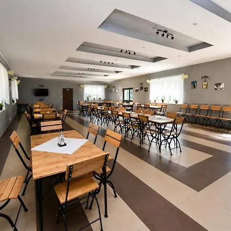 Gosciniec Nad Dobrzyca מלון Wałcz